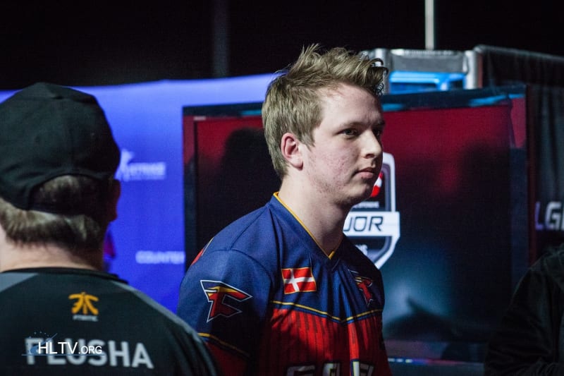 fnatic to play FaZe in ELEAGUE Group D finals