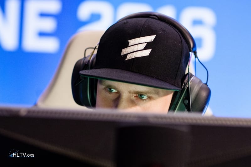 Fnatic and Na’vi storm into the Semi-finals of the ELEAGUE Season 1