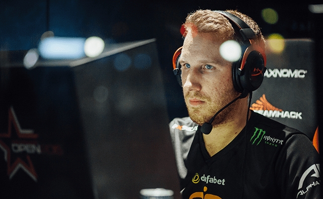 Olofmeister player of the year 2015