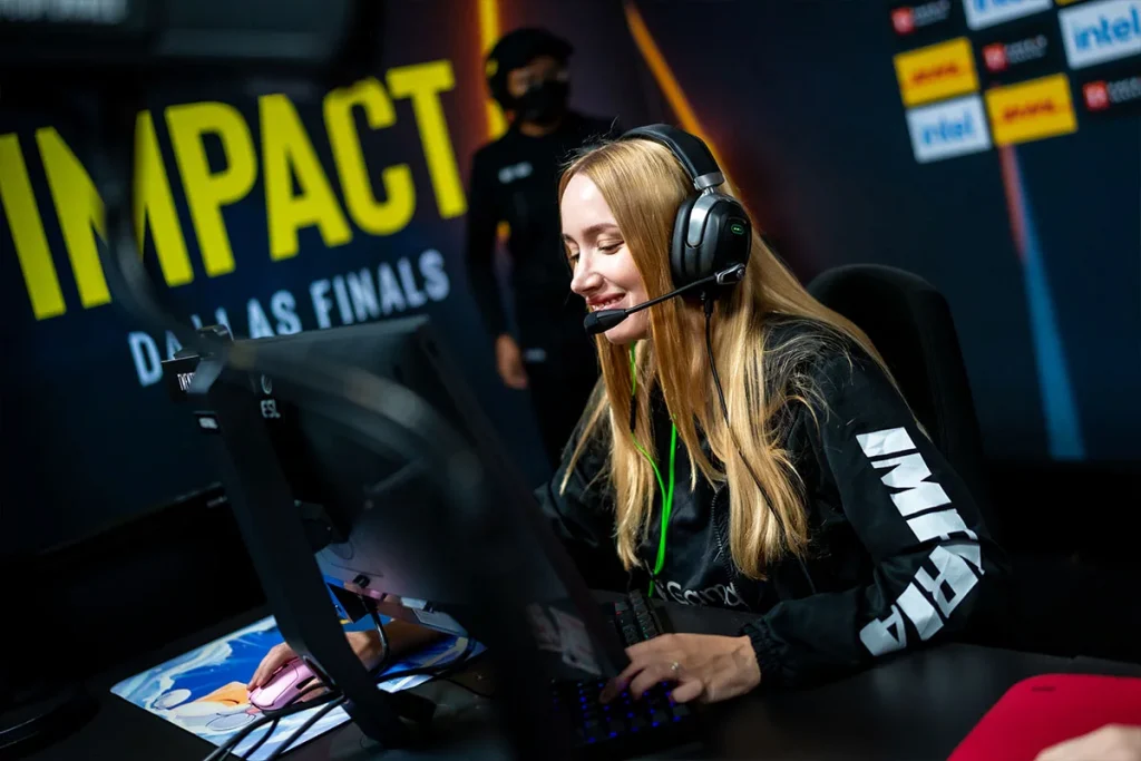 CS2 Female players