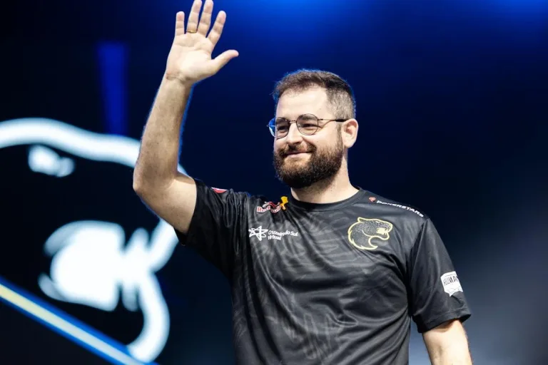 CS2 Pros Believe They Could Go Pro in VALORANT Within Two Years