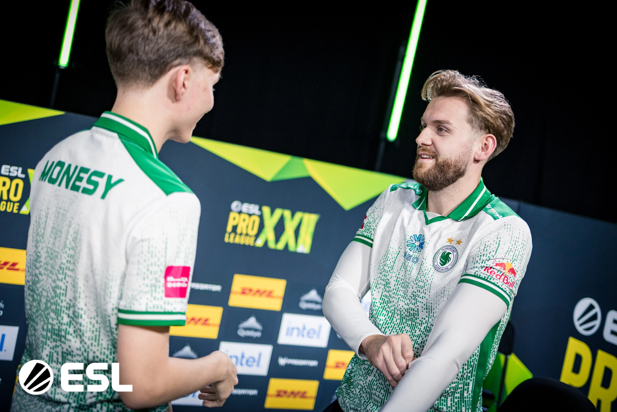 Falcons zerlegt Navi in ​​der EPL -Staffel 22
 – aboba.ru