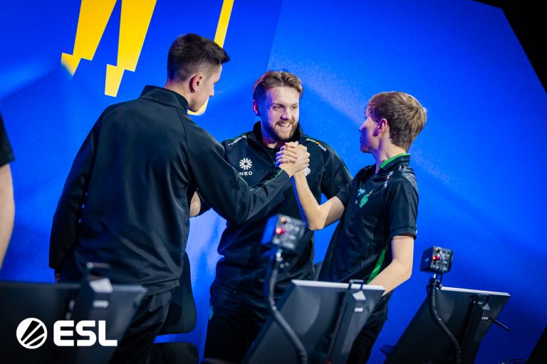 Falcons Outclass MOUZ to Reach IEM Melbourne 2025 Finals