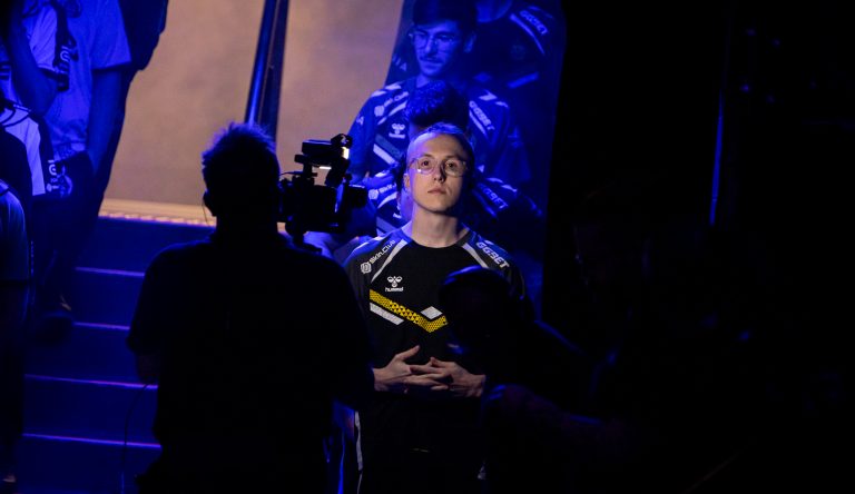 Vitality Demolish MongolZ to Reach IEM Melbourne 2025 Finals