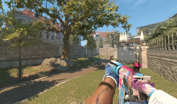 How to Switch Hands in CS2