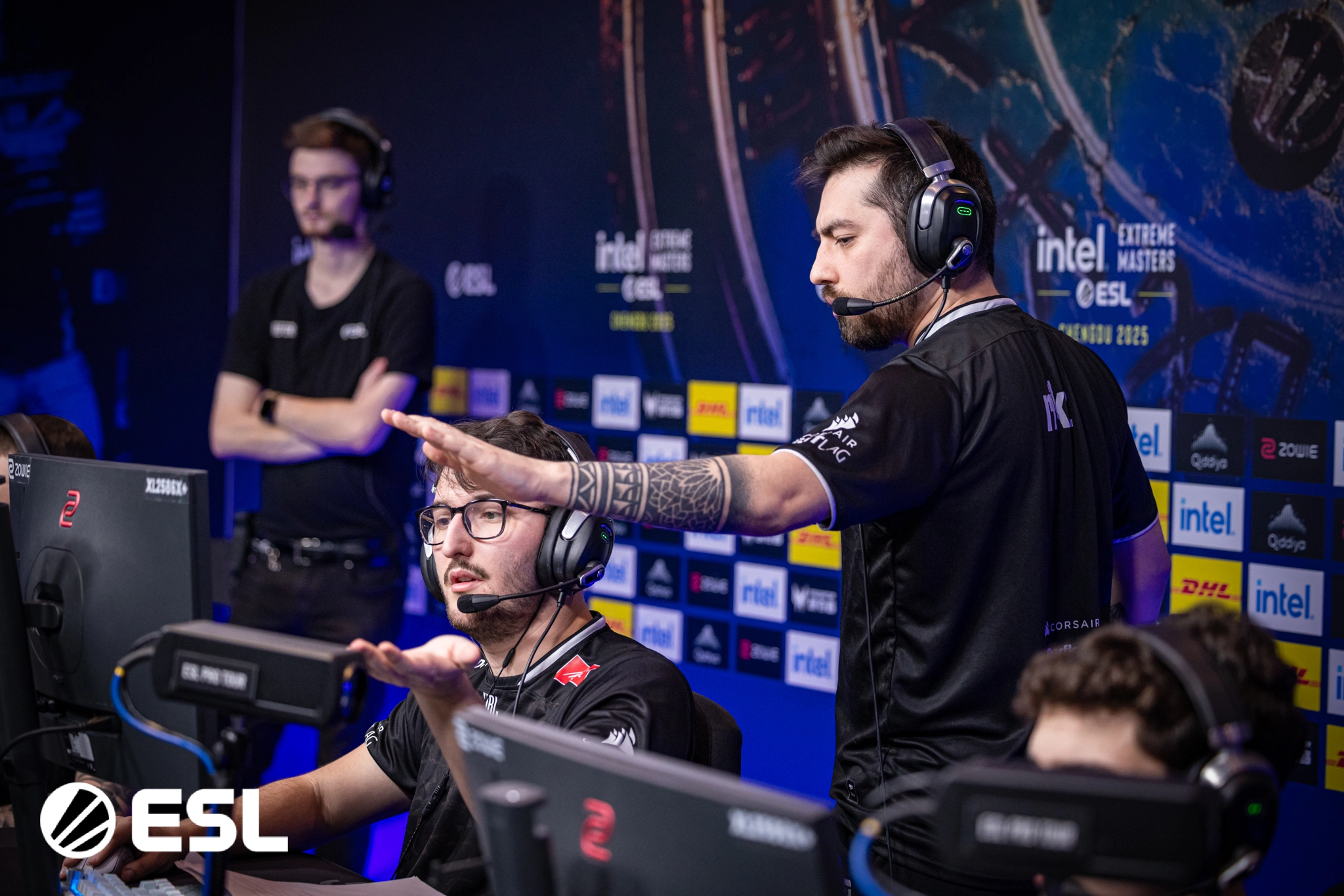MOUZ, Falcons, FURIA, Astralis qualifizieren sich für die Playoffs
 – aboba.ru