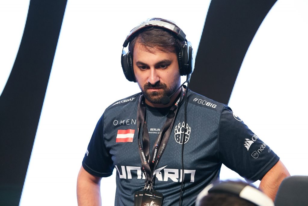 Kakafu leaves BIG