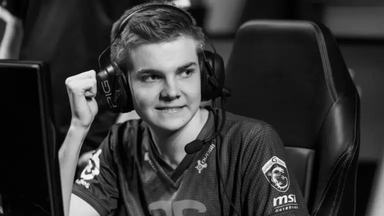 League of Legends World Champion Cyanide Dies at 31
