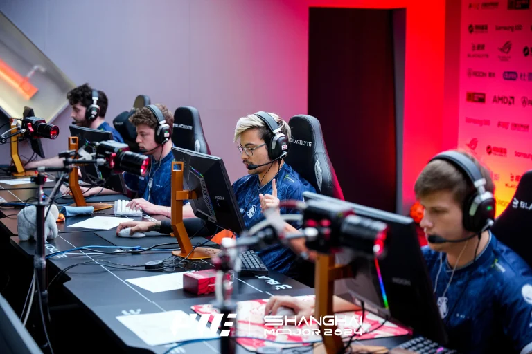 Liquid Beats Cloud9 in Perfect World CS2 Shanghai Major Opening Stage