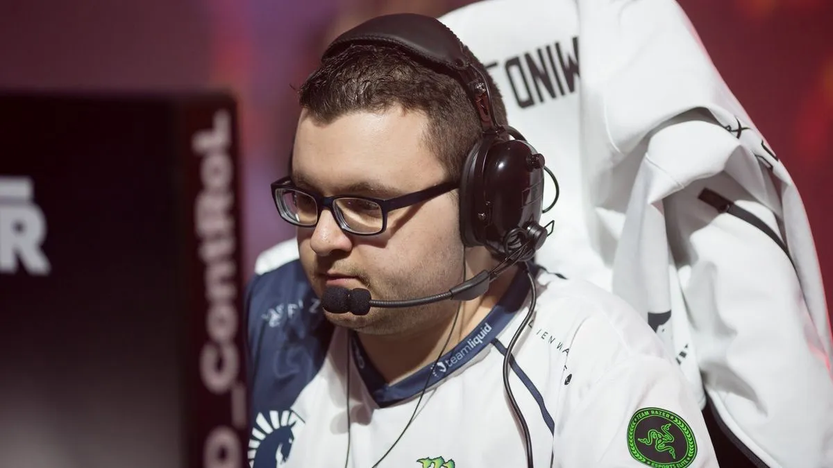 Dota 2 Pro MinD_ContRoL Kicked From Tundra During Tournament