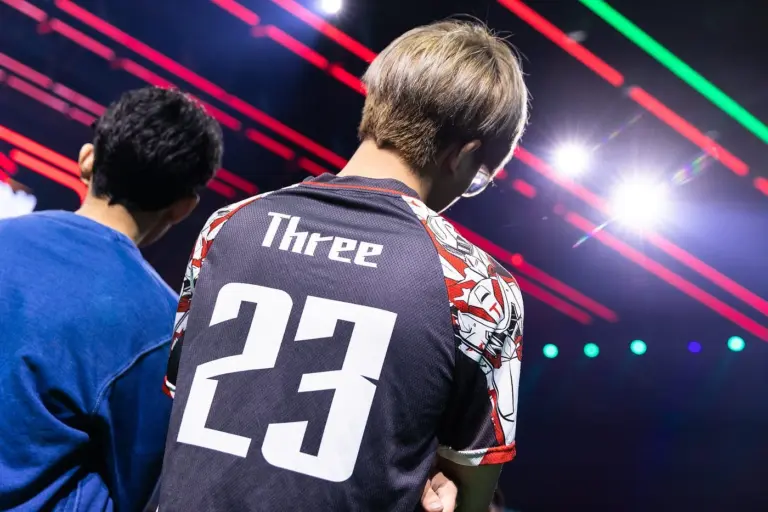Dota 2 Pro Gets Handcuffed by Detectives, Freed After Proving His Identity