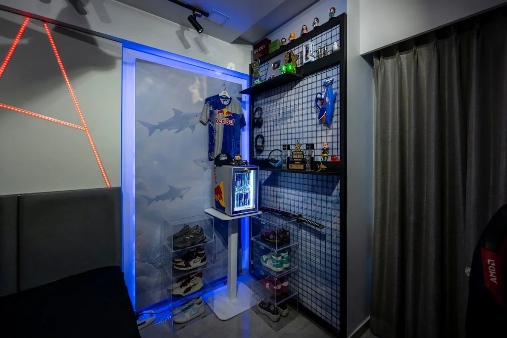 Sharkshe’s New Red Bull Gaming Room Makeover