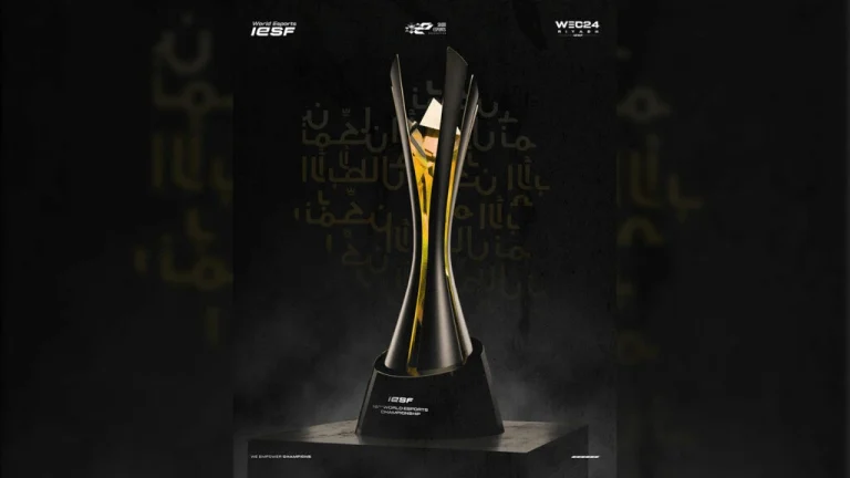 Team Turkey Lifts IESF PUBG Mobile World Esports Championship Trophy