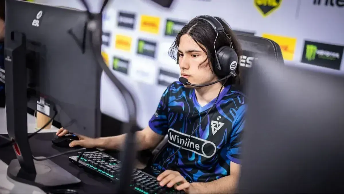 Timado Achieves Master Rank in Starcraft II | Ex-Tundra Esports Pro Shines