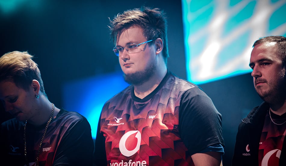 Mousesports consider benching Snax – Report
