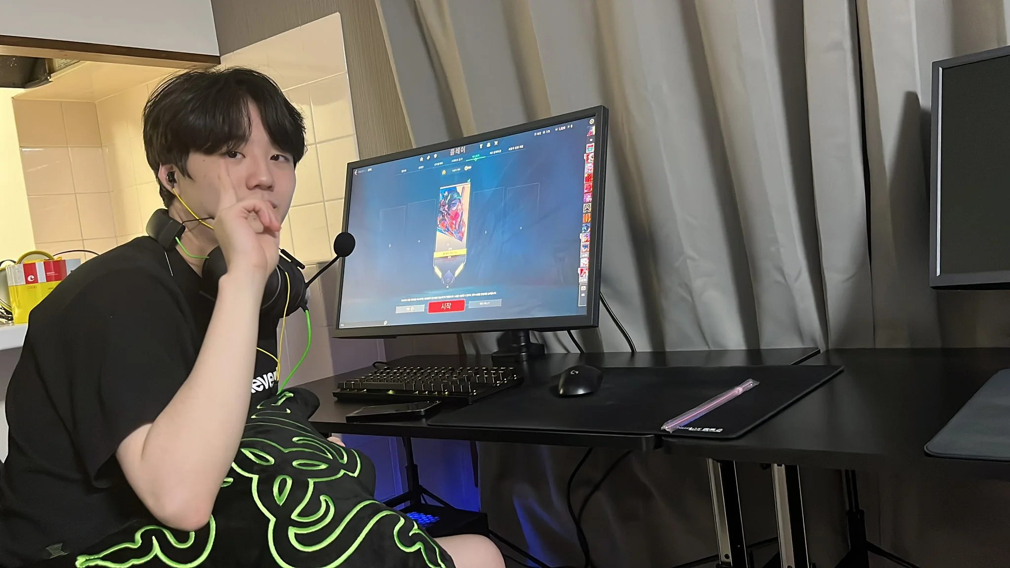 Valorant Pro TenTen Suspended for Racist Remarks