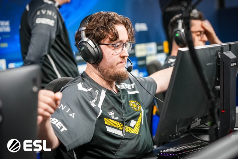 Vitality Beats Falcons to Reach IEM Melbourne 2025 Semi-finals