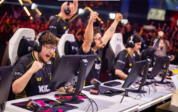 Vitality Outlasts FaZe to Reach EWC Quarterfinals