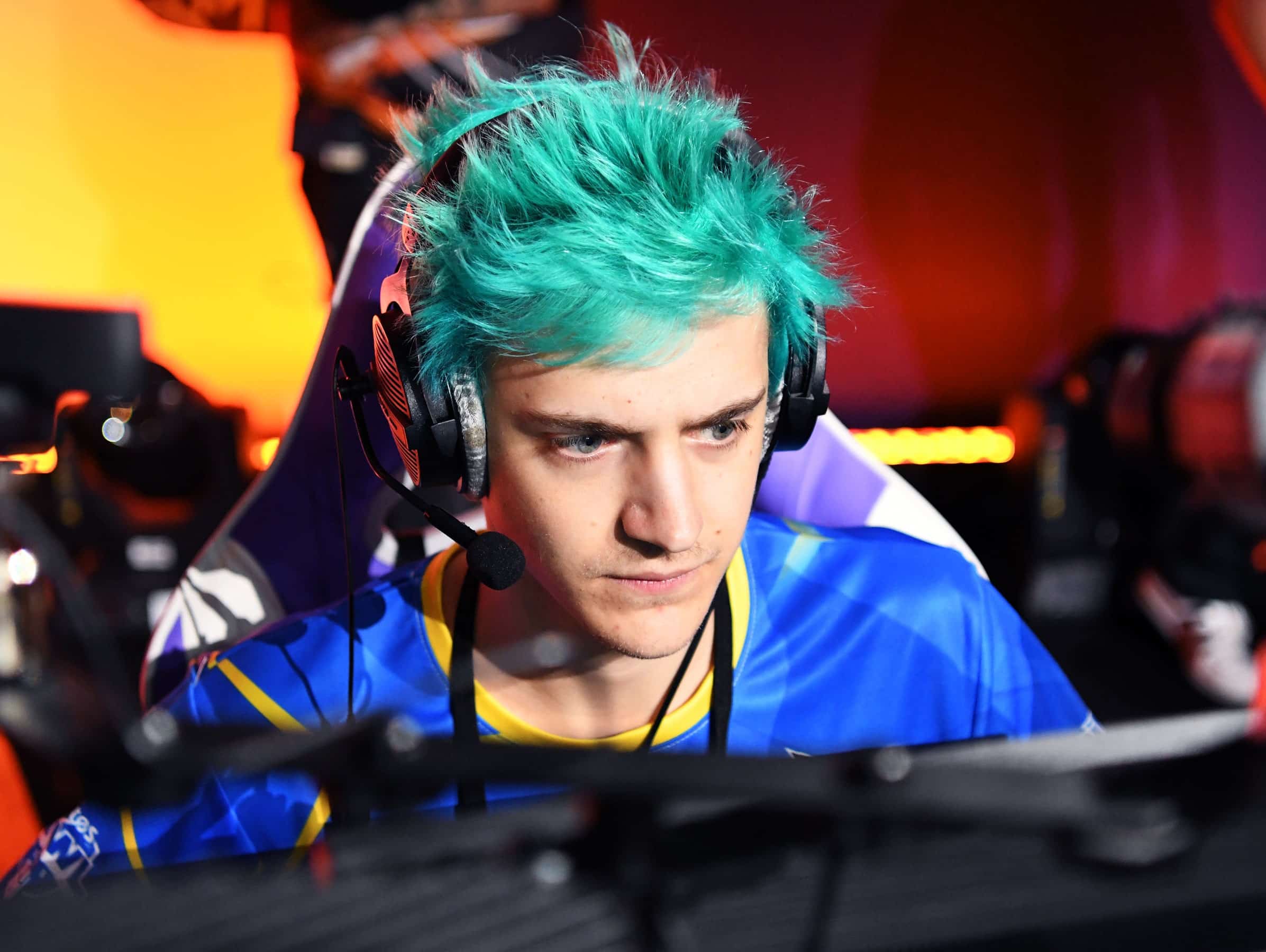 Ninja's Blue Hair on Twitch: The Story Behind the Iconic Look - wide 2