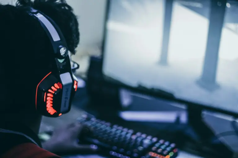 Why Esports Teams Are Adopting New Communication Platforms Faster Than Ever
