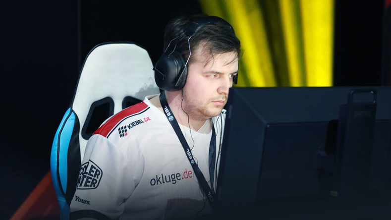 Virtus.pro sign OKOLICIOUZ