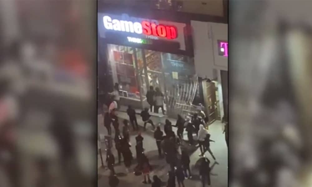 Gamestop Nike Rolex Stores Looted In New York City Amid Protests