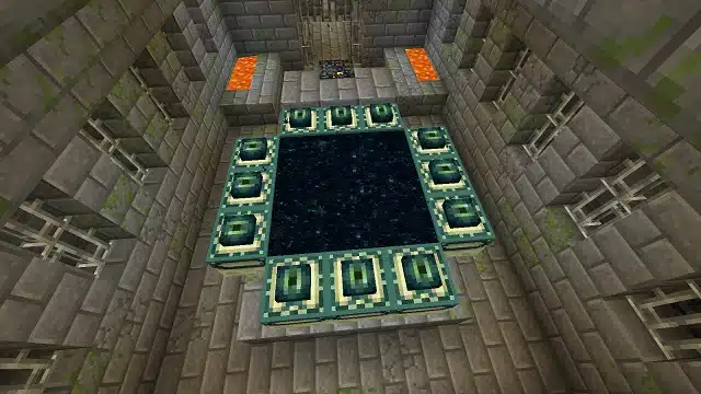 Minecraft seed with lots of Blacksmiths at spawn and God Loot