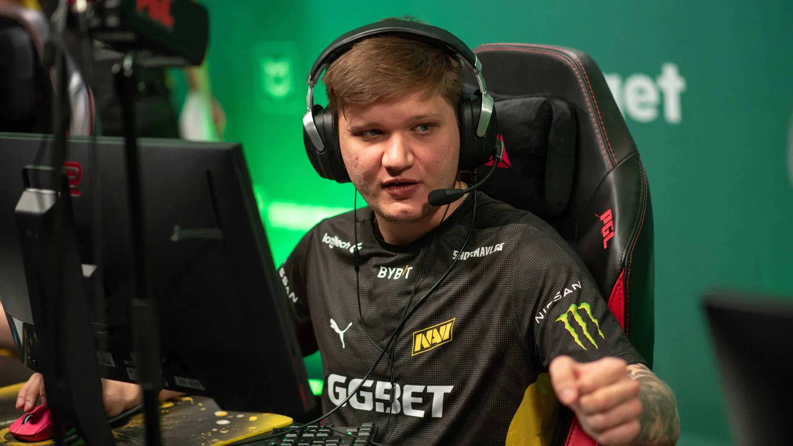 s1mple CSGO Settings 2023: Crosshair, Viewmodel and More