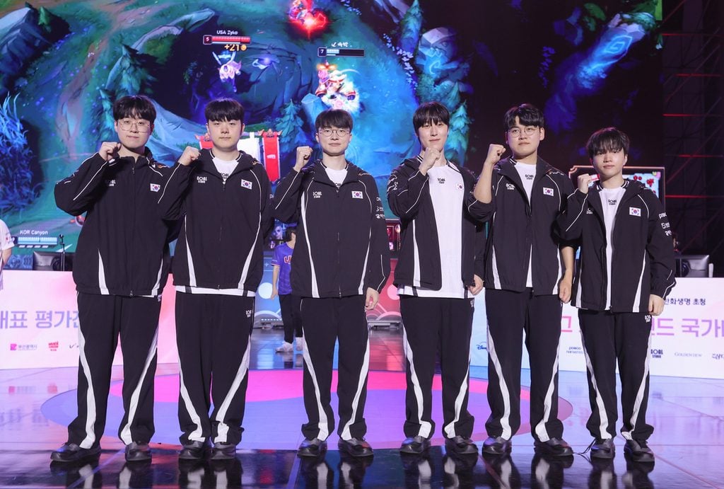 South Korea League of Legends team at the 2026 Asian Games semifinal against Saudi Arabia