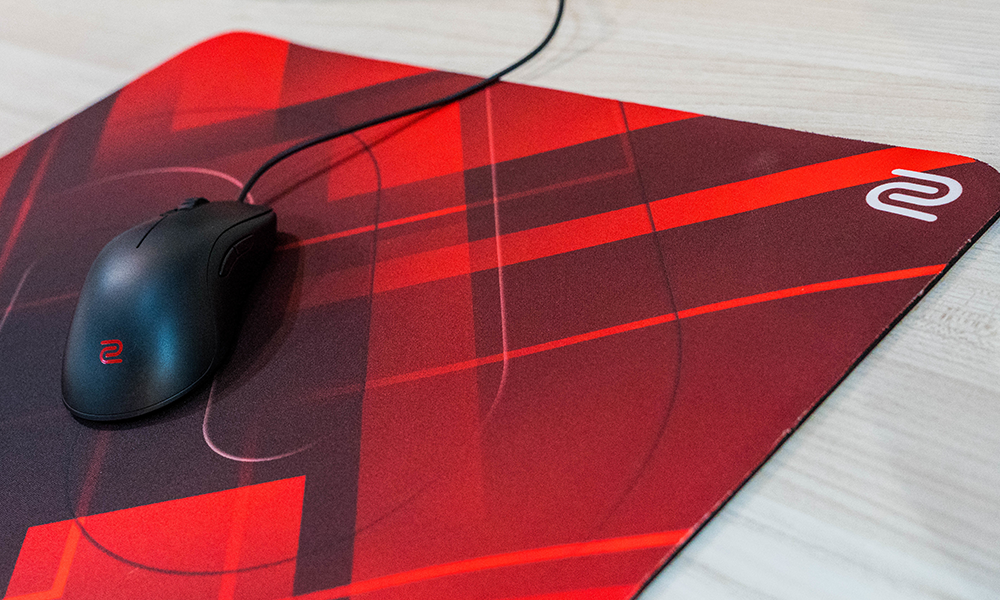 Comfort Precision And Elegance The Benq Zowei G Sr Se Mouse Pad Out Gamers